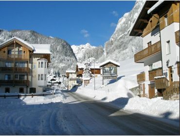 Ski village Quiet winter sport village, situated between ski areas-8