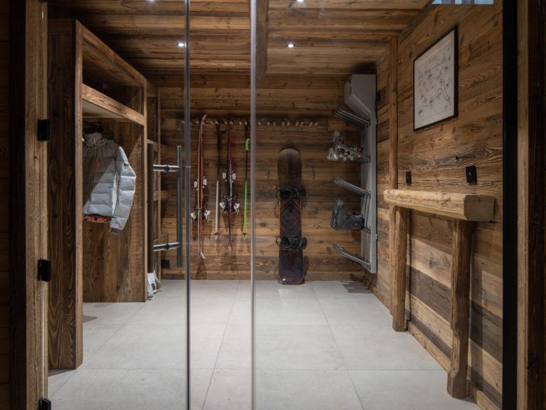 Chalet Ferme du Rys with outdoor whirlpool, Sunday to Sunday