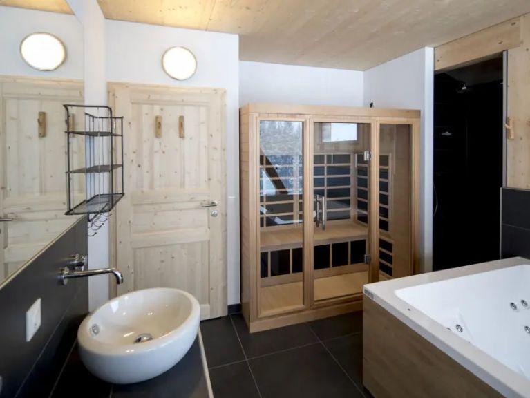 Chalet Reiteralm with outdoor whirlpool