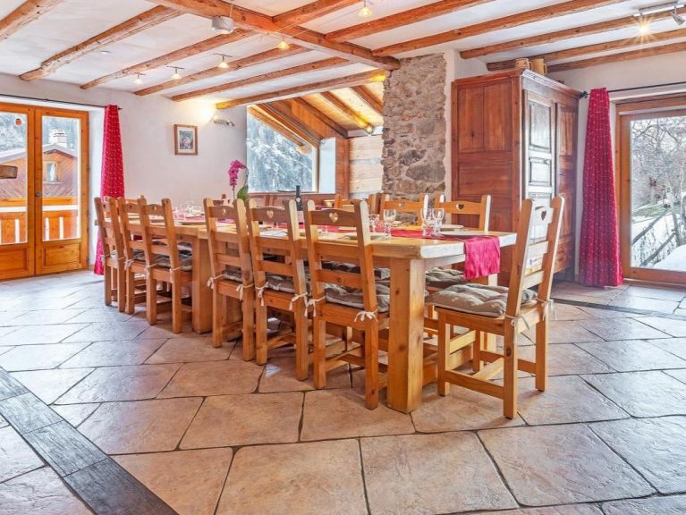 Chalet Honoré with sauna