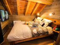 Chalet le Mas des Neiges with whirlpool and hammam-14