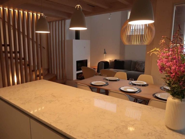 Chalet Caseblanche Retreat with wood burner and sauna