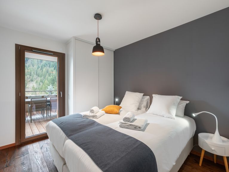 Apartment Quintessence