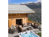 Chalet Des Etoiles Les Masses with outside whirlpool-23