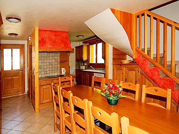 Chalet Paradis de St. Martin with sauna