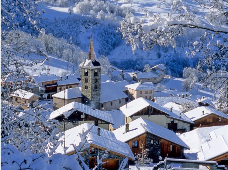 Ski village Snow-certain winter sport destination in the ski area Trois Vallées-1