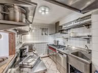 Chalet-apartment Gypaete with outdoor whirlpool-11