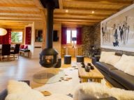 Chalet Le Joyau des Neiges with sauna and whirlpool-4