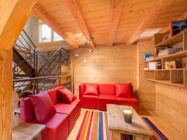 Chalet Le Joyau des Neiges with sauna and whirlpool
