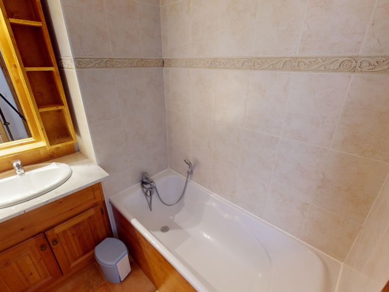 Chalet-apartment Les Arolles