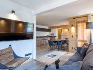 Apartment W2050 with outdoor hot tub-4