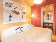 Chalet Le Joyau des Neiges with sauna and whirlpool-13