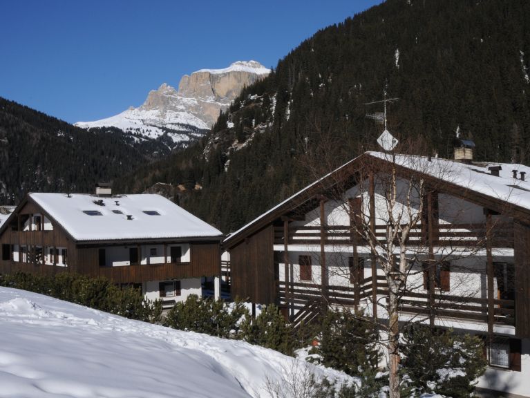Chalet-apartment Casa Canazei