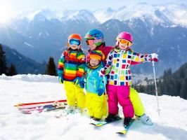 Skiing easter holiday 2023