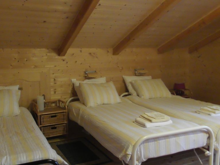 Chalet Le Passe-Temps with private sauna