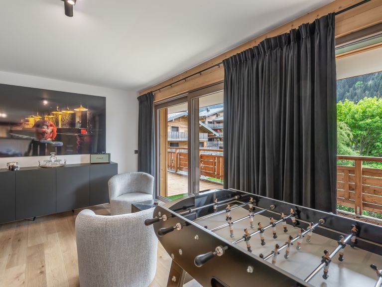 Apartment Quintessence