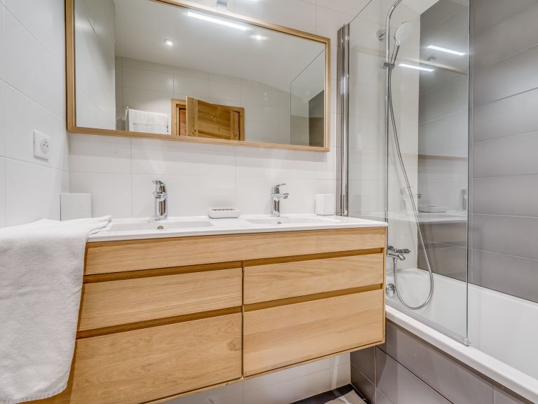 Apartment Moutières