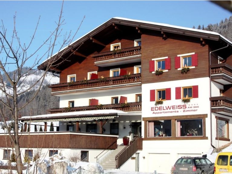 Edelweiss am See WEEKENDSKI Saturday to Tuesday, whole building incl. collective kitchen and dining corner