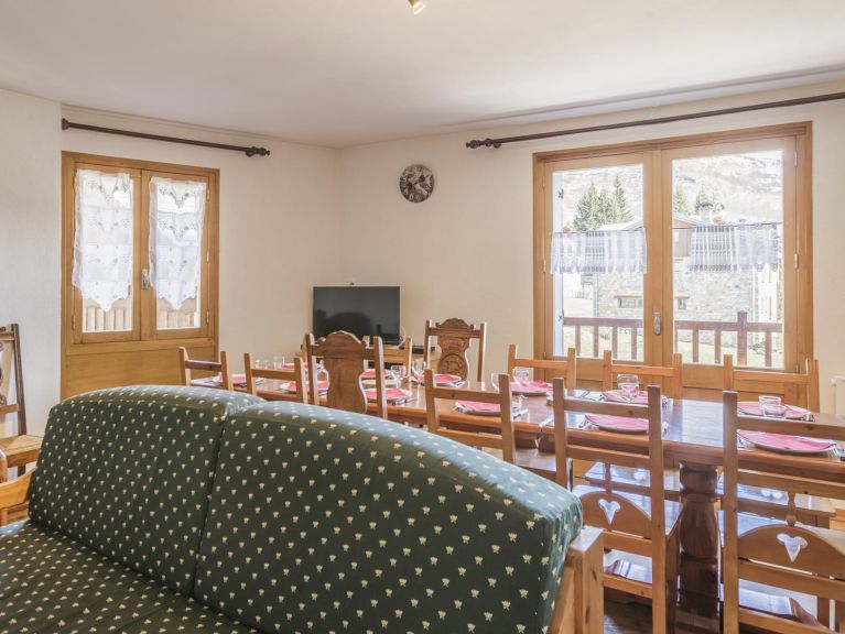 Chalet Balcons Acacia with infrared sauna