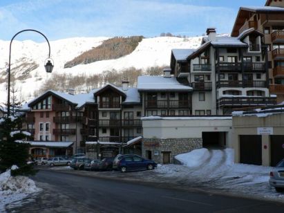 Apartment Résidence Le Hors Piste with mezzanine-1