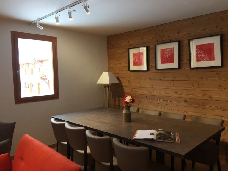 Chalet Les Fermes du Planet semi-detached chalet