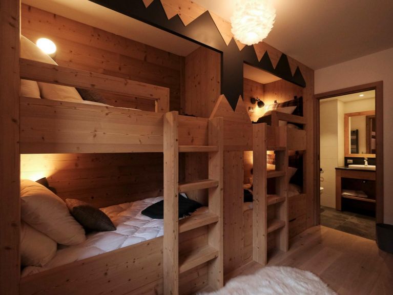 Chalet Caseblanche Viperae with sauna and whirlpool