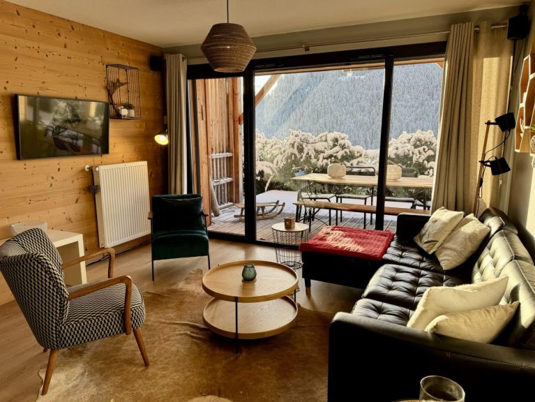 Apartment Le 360 No. 19 with outdoor whirlpool