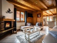 Chalet Lacuzon with private sauna-4
