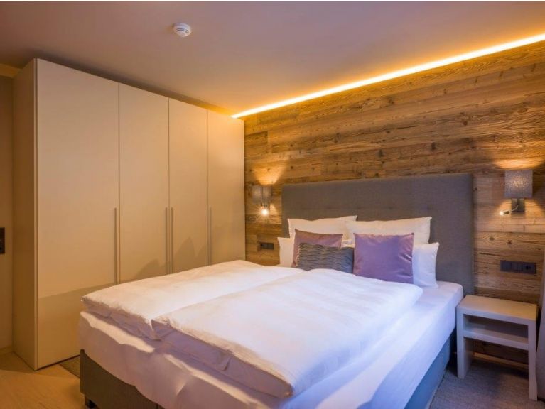 Apartment Postresidenz Edelweiss with private sauna