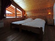 Chalet Le Hameau des Marmottes with sauna-18
