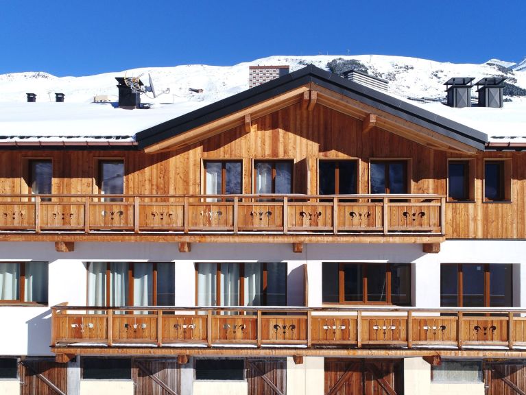 Chalet-apartment Emma with wood stove