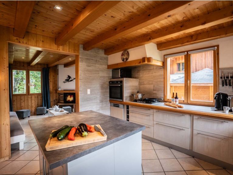 Chalet Lacuzon with private sauna