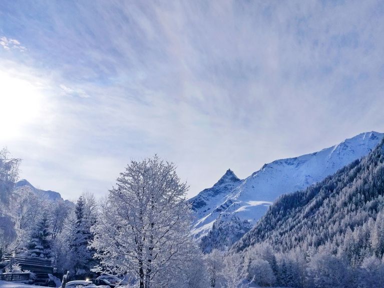 Chalet Coeur du Paradis with sauna