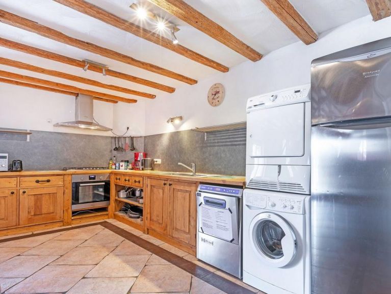 Chalet Honoré with sauna