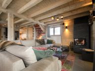 Chalet Le Hameau des Marmottes with family room and sauna-3