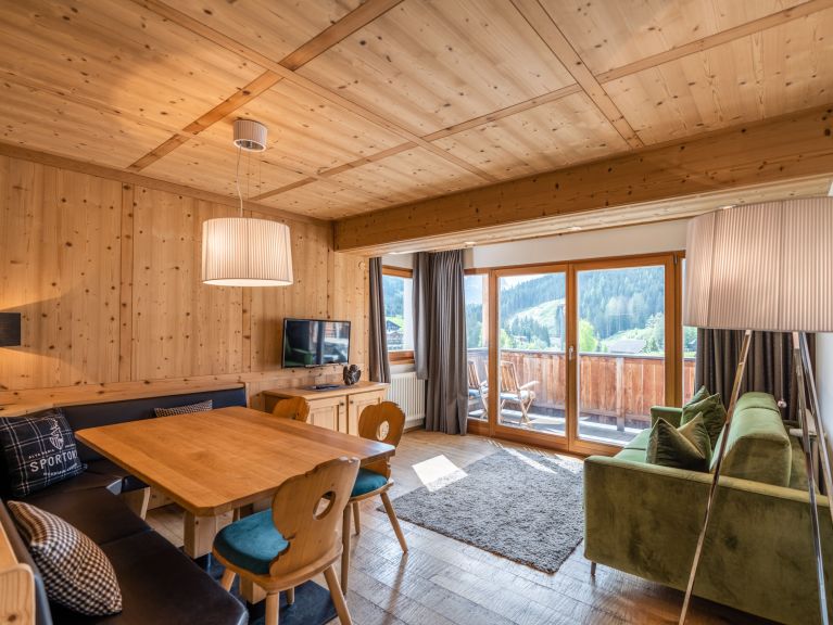 Chalet-apartment Ciasa Agreiter balcony