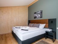 Chalet Am Kreischberg with private sauna-17