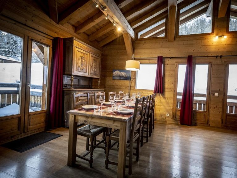 Chalet du Cocoon Pierra Menta 1 with sauna and shared outdoor hot tub
