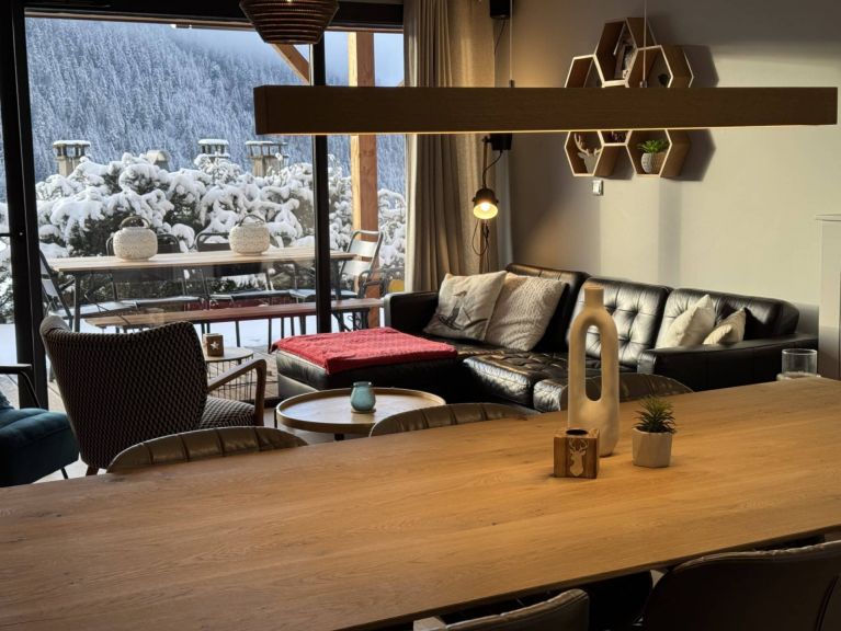 Apartment Le 360 No. 19 with outdoor whirlpool