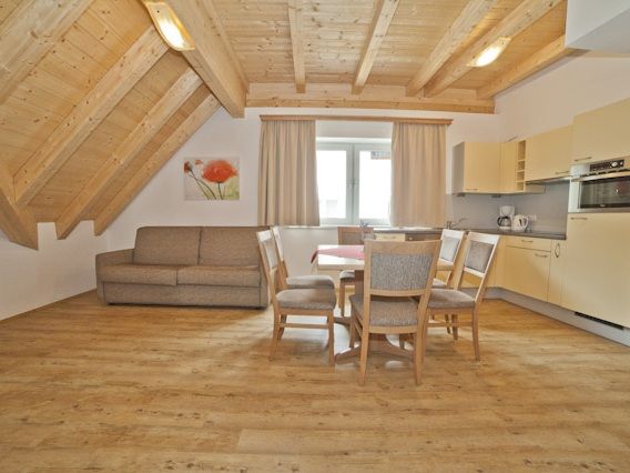 Apartment Alpenperle with balcony