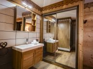 Chalet-apartment l'Ours with outside-whirlpool-23