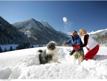 Ski village Sparkling ski resort with plenty of après-ski options-4