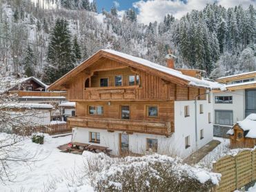 Ski holiday in February 2026