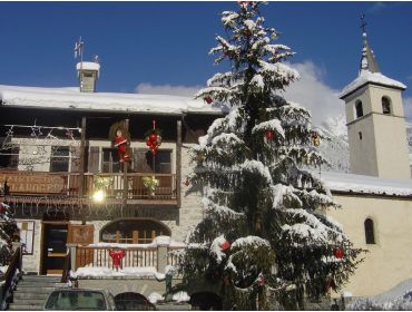 Ski village Small, traditional mountain village, connected to Paradiski - Les Arcs-4