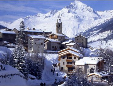 Ski village: Val Cenis-1