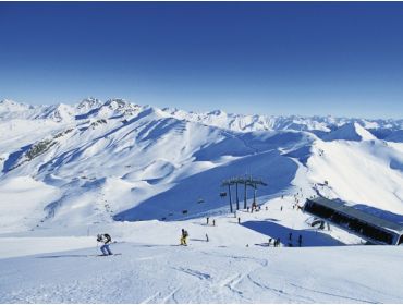 Ski village Very popular winter sport village with memorable après-ski-2