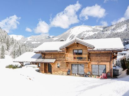 Chalet Le Bois Brûlé with private sauna and outdoor whirlpool-1