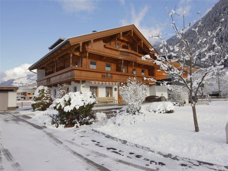 Chalet-apartment Hollenzen