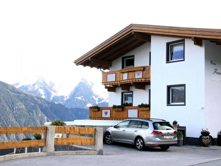 Apartment Tenndl
