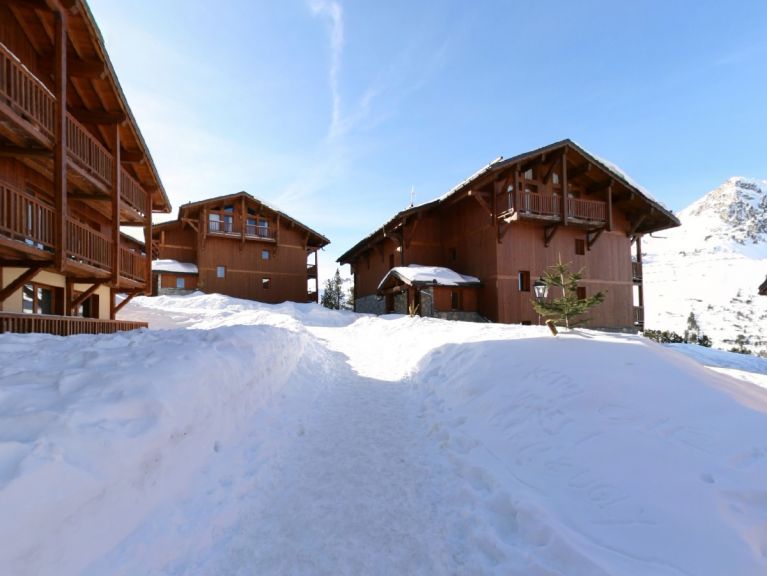 Chalet-apartment Les Arolles